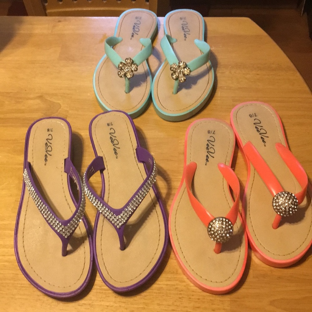 SOLD!!!   Sandals size 7/8